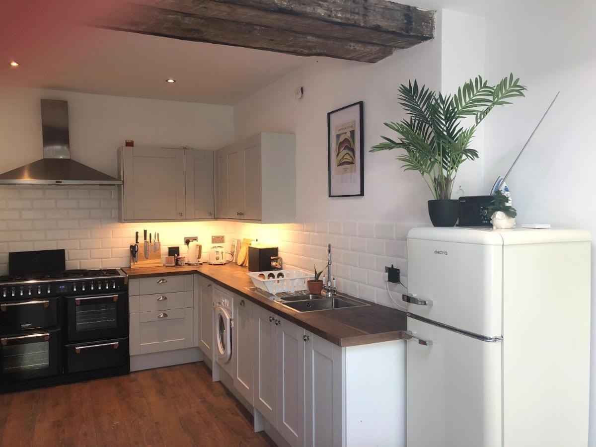 The Nest, Central Falmouth, 10 Mins To The Beaches And Off Street Parking Buitenkant foto